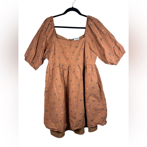 ARULA Dresses & Skirts - Arula Dress Womens Size XL Burnt Orange Floral Square Neck Puff Sleeve Swiss Dot